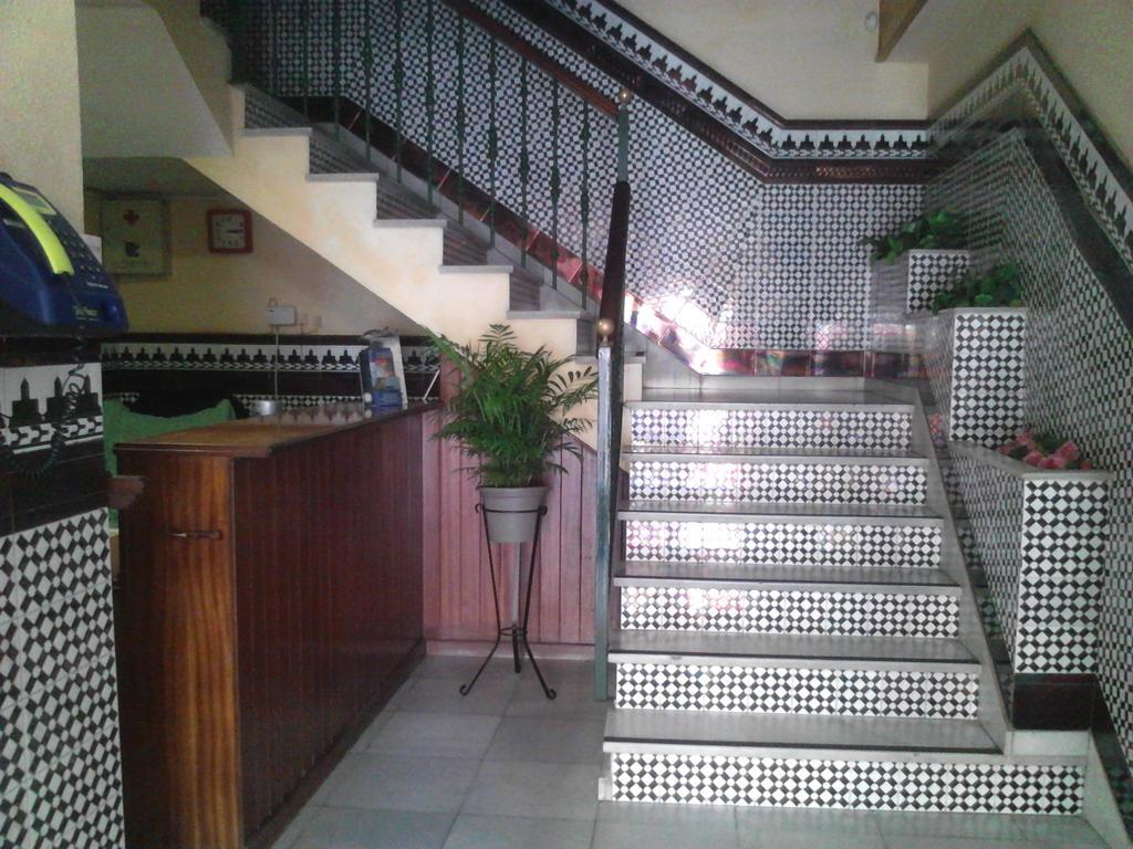 Hostal Nuestra Senora De La Palma Algeciras Exterior photo