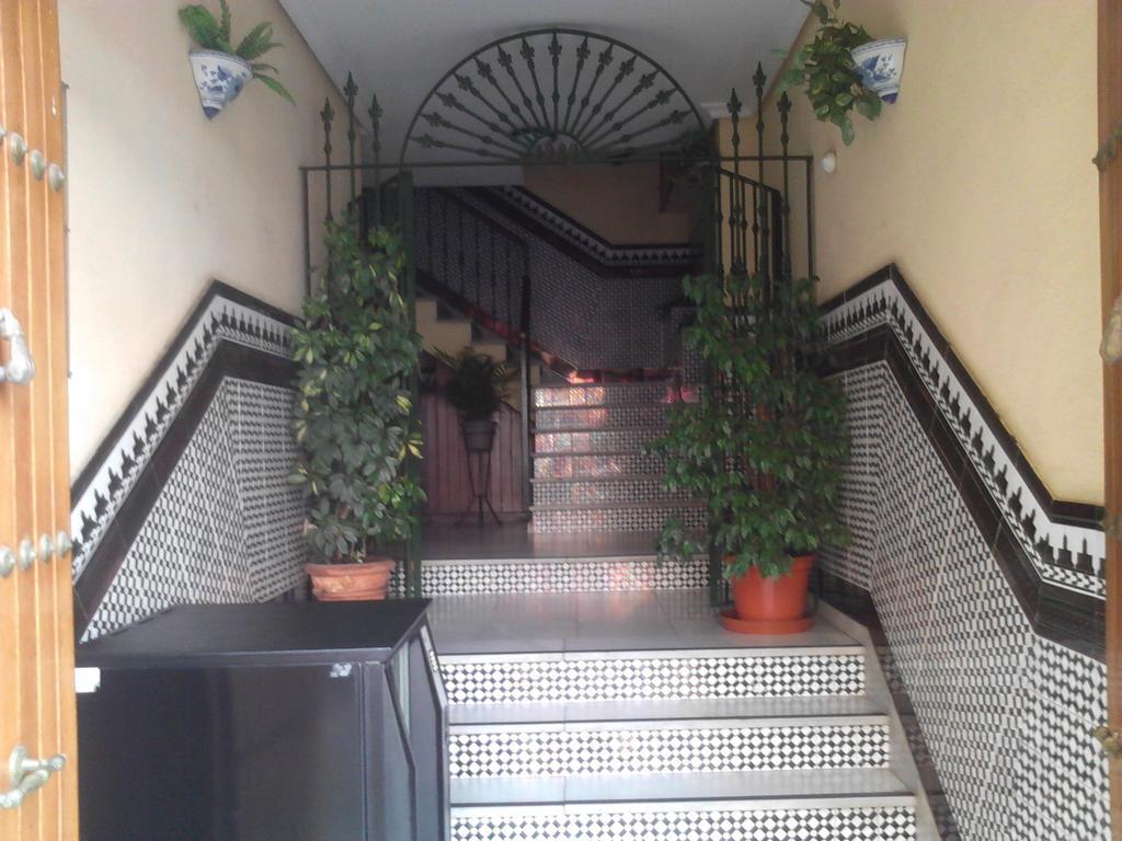 Hostal Nuestra Senora De La Palma Algeciras Exterior photo